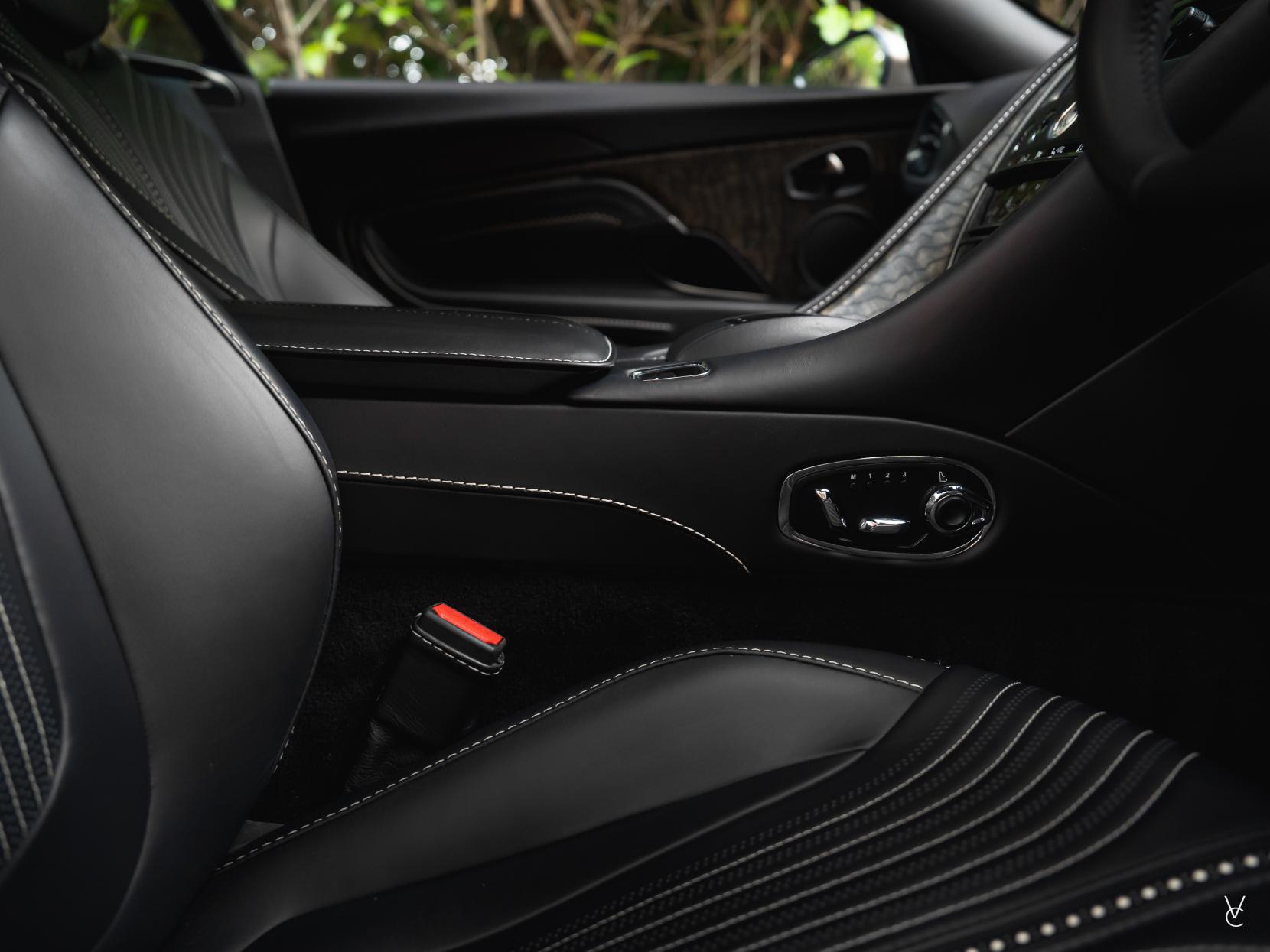 Aston Martin DB11 4.0 V8 Coupe 2dr Petrol Auto Euro 6 (s/s) (510 ps)