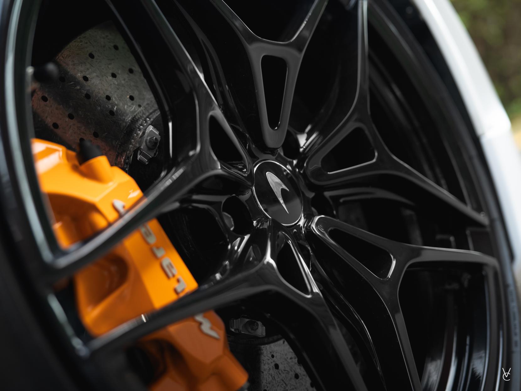 McLaren 720S 4.0T V8 Performance Coupe 2dr Petrol SSG Euro 6 (s/s) (720 ps)