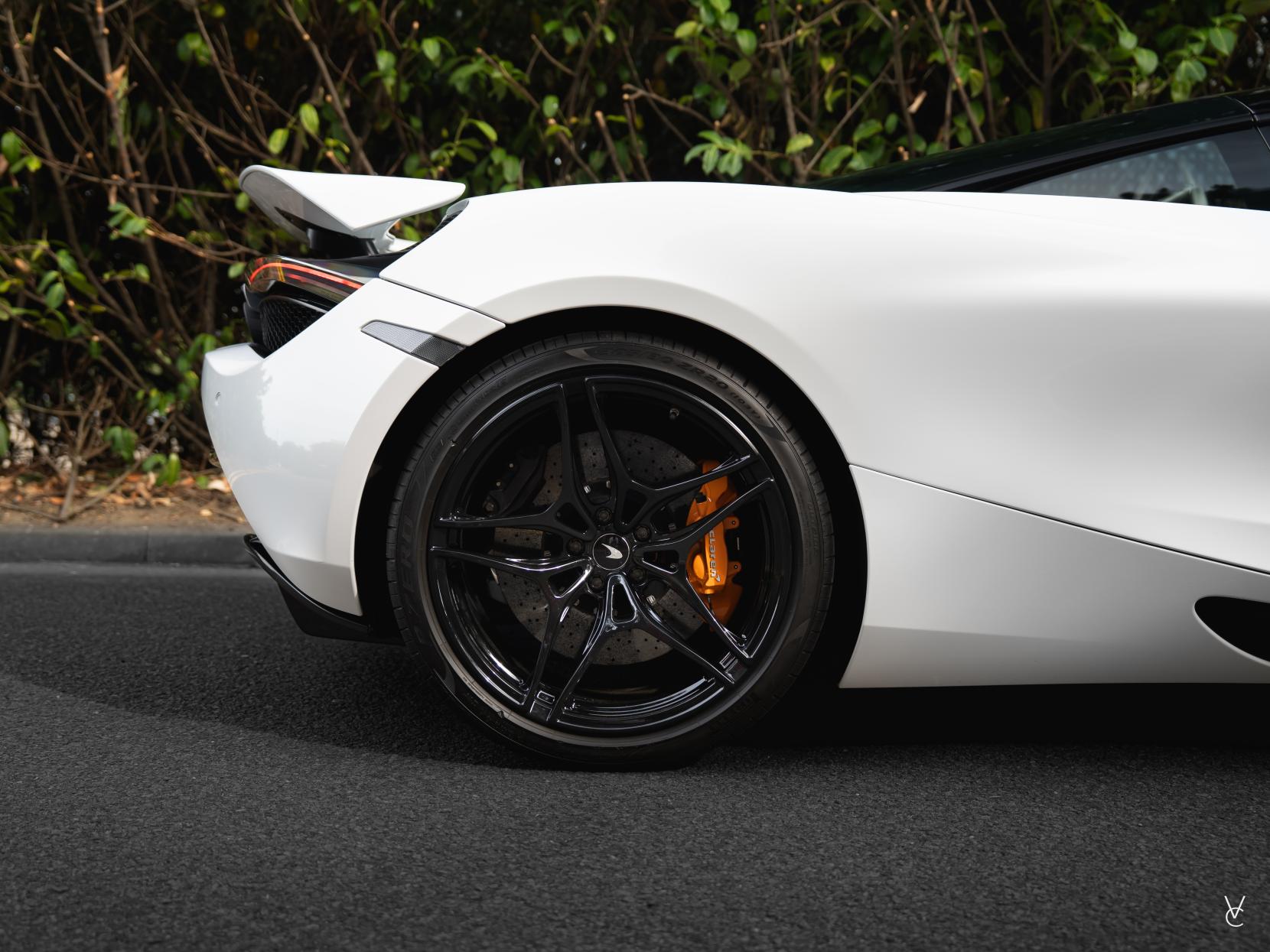 McLaren 720S 4.0T V8 Performance Coupe 2dr Petrol SSG Euro 6 (s/s) (720 ps)