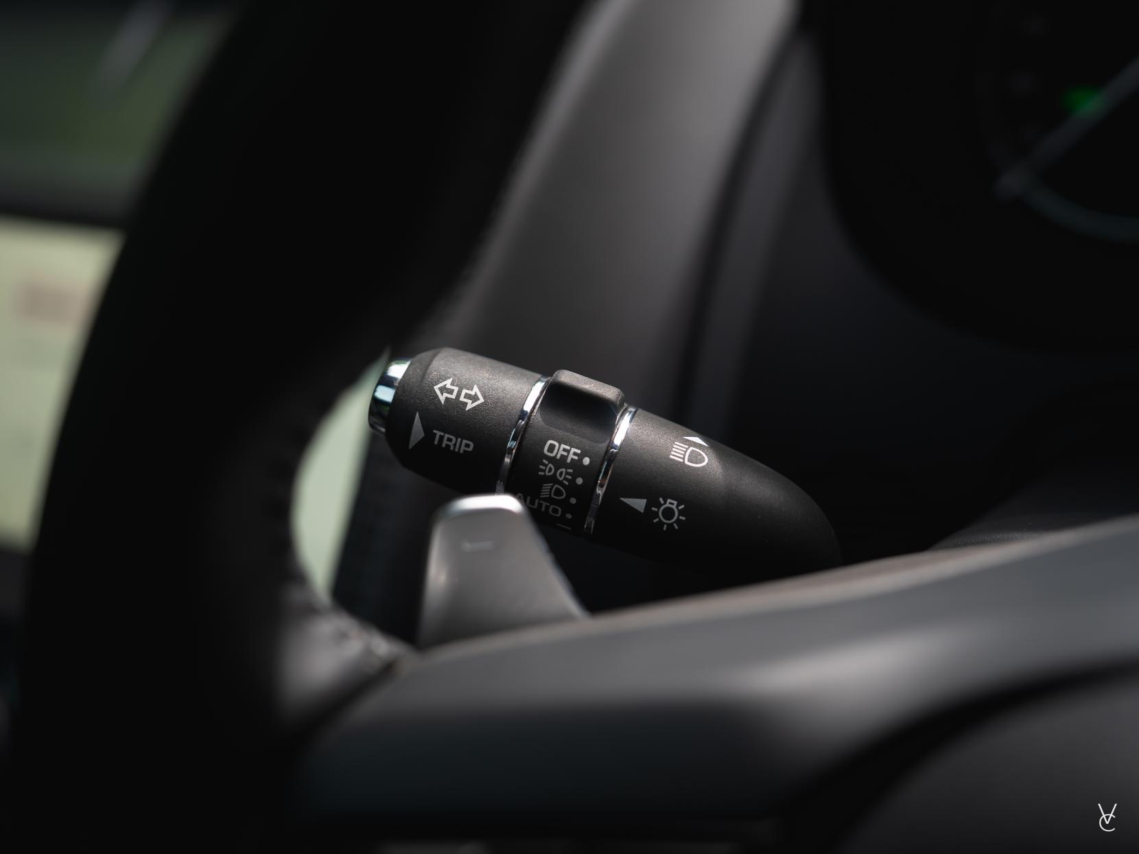 Jaguar F-Type 2.0i GPF R-Dynamic Coupe 2dr Petrol Auto Euro 6 (s/s) (300 ps)