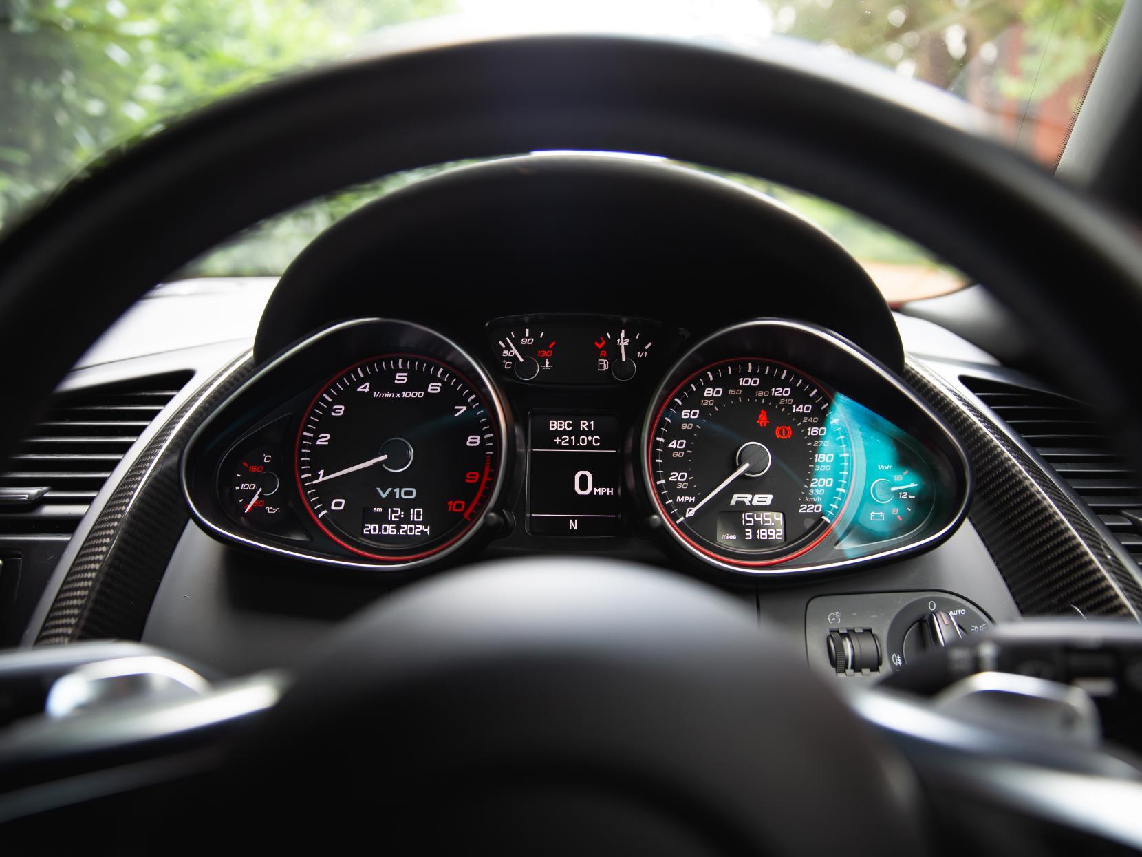 Audi R8 5.2 FSI V10 Spyder 2dr Petrol R Tronic quattro Euro 4 (525 ps)