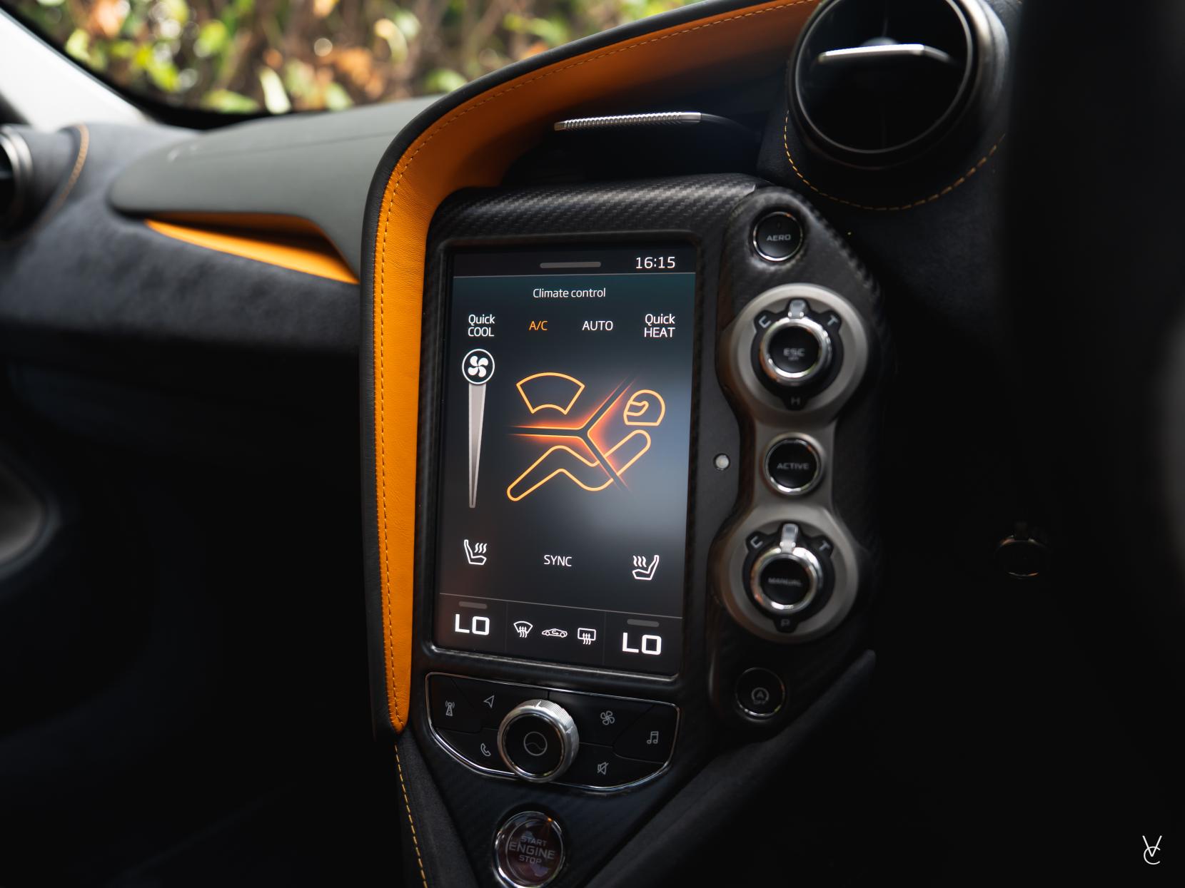 McLaren 720S 4.0T V8 Coupe 2dr Petrol SSG Euro 6 (s/s) (720 ps)