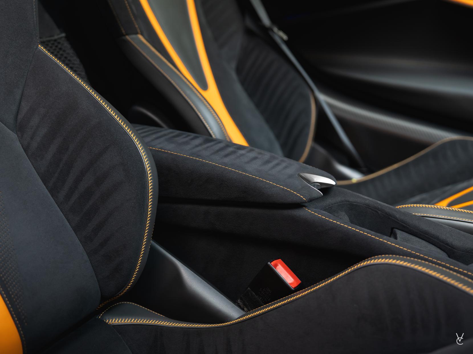 McLaren 720S 4.0T V8 Coupe 2dr Petrol SSG Euro 6 (s/s) (720 ps)