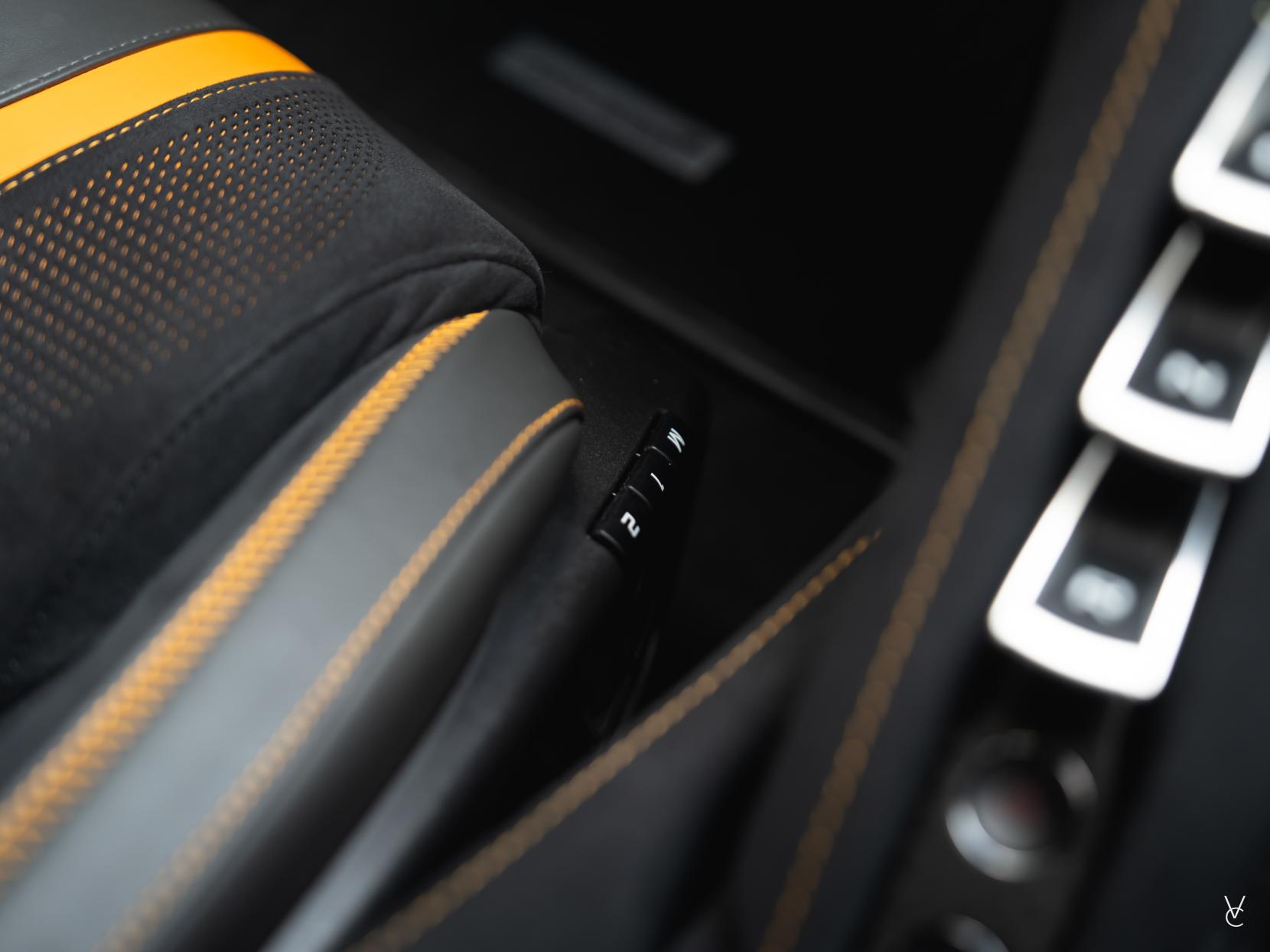 McLaren 720S 4.0T V8 Coupe 2dr Petrol SSG Euro 6 (s/s) (720 ps)