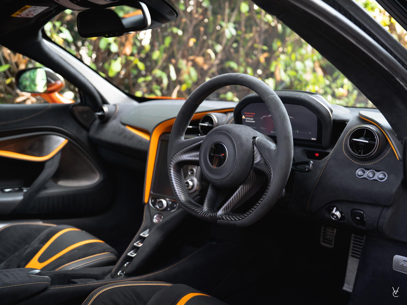 McLaren 720S 4.0T V8 Coupe 2dr Petrol SSG Euro 6 (s/s) (720 ps)