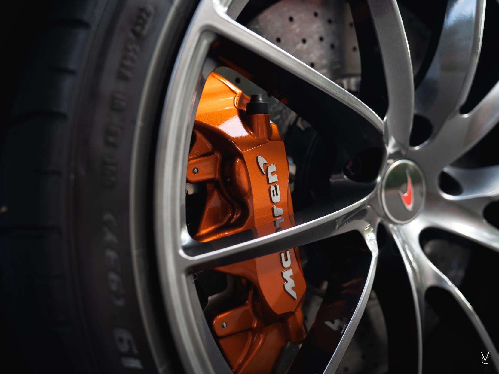 McLaren 720S 4.0T V8 Coupe 2dr Petrol SSG Euro 6 (s/s) (720 ps)