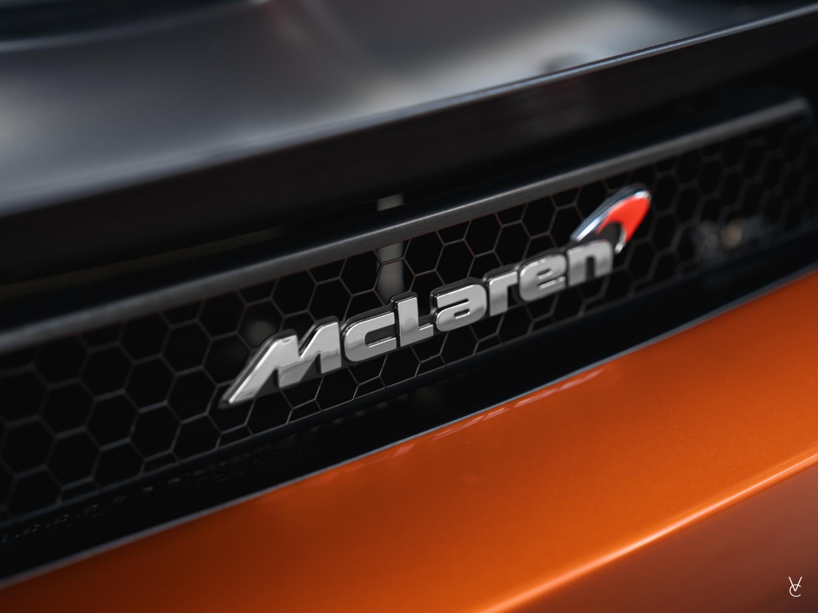McLaren 720S 4.0T V8 Coupe 2dr Petrol SSG Euro 6 (s/s) (720 ps)