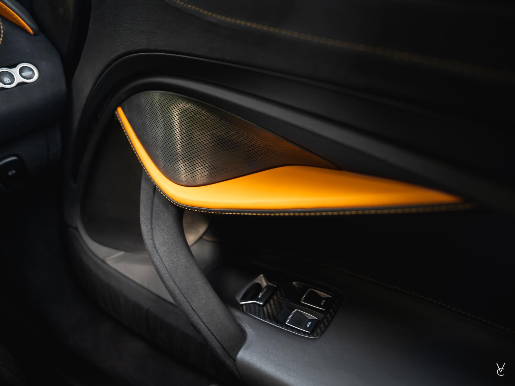 McLaren 720S 4.0T V8 Coupe 2dr Petrol SSG Euro 6 (s/s) (720 ps)