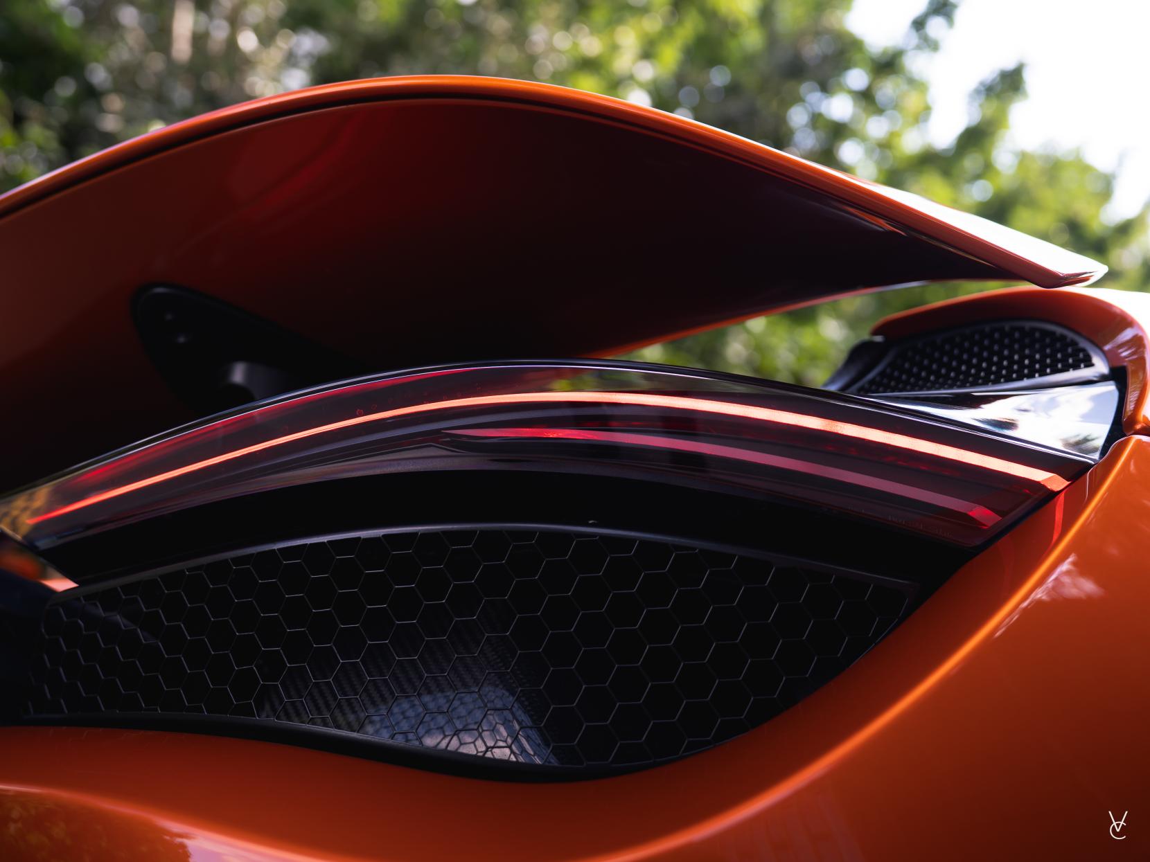 McLaren 720S 4.0T V8 Coupe 2dr Petrol SSG Euro 6 (s/s) (720 ps)