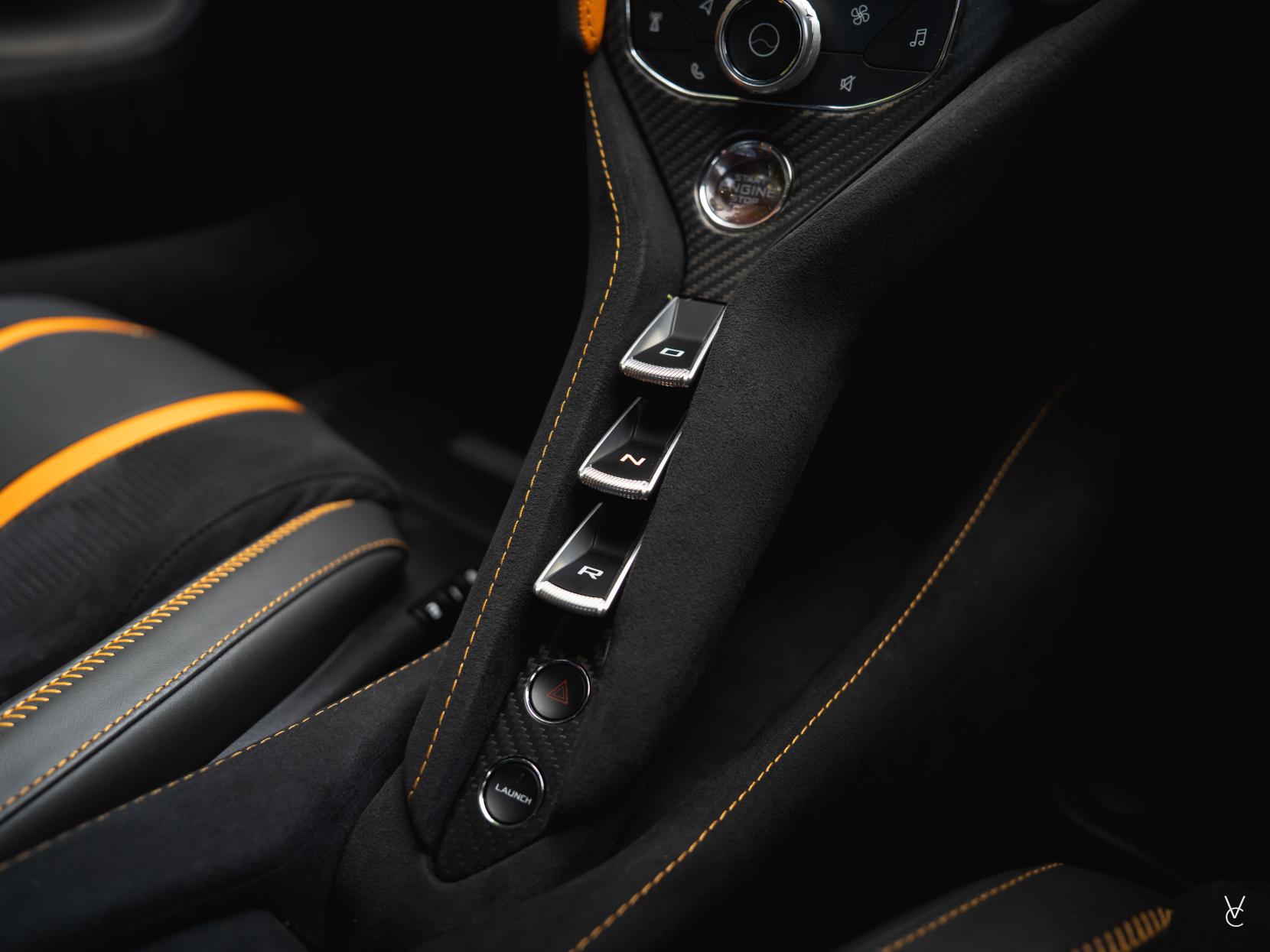 McLaren 720S 4.0T V8 Coupe 2dr Petrol SSG Euro 6 (s/s) (720 ps)