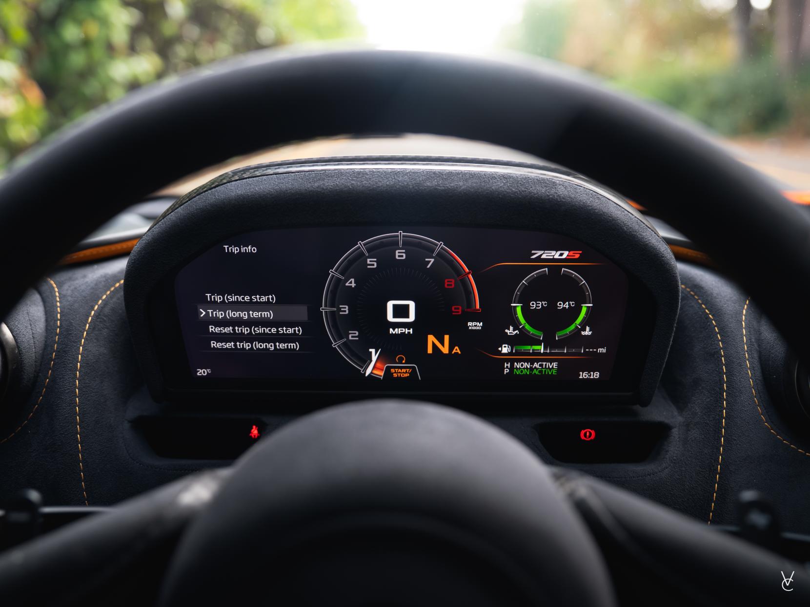McLaren 720S 4.0T V8 Coupe 2dr Petrol SSG Euro 6 (s/s) (720 ps)