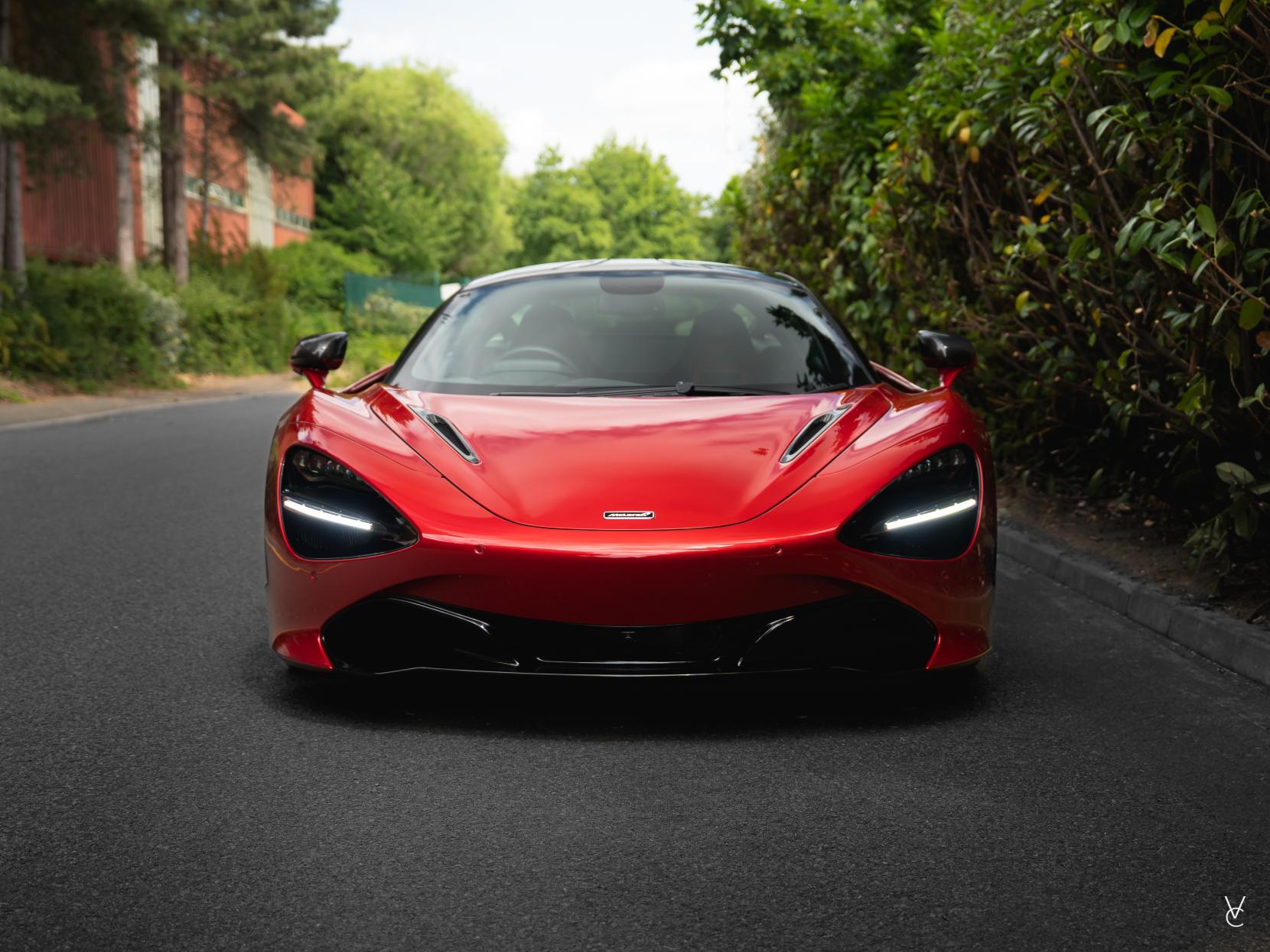 McLaren 720S 4.0T V8 Coupe 2dr Petrol SSG Euro 6 (s/s) (720 ps)