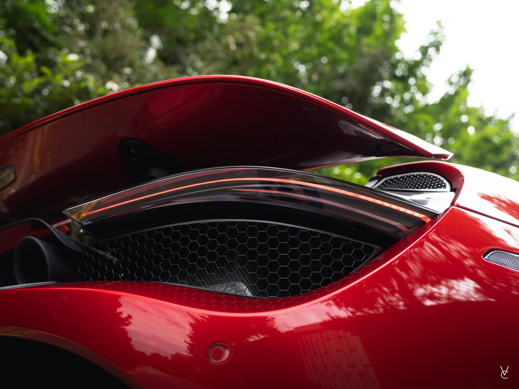 McLaren 720S 4.0T V8 Coupe 2dr Petrol SSG Euro 6 (s/s) (720 ps)