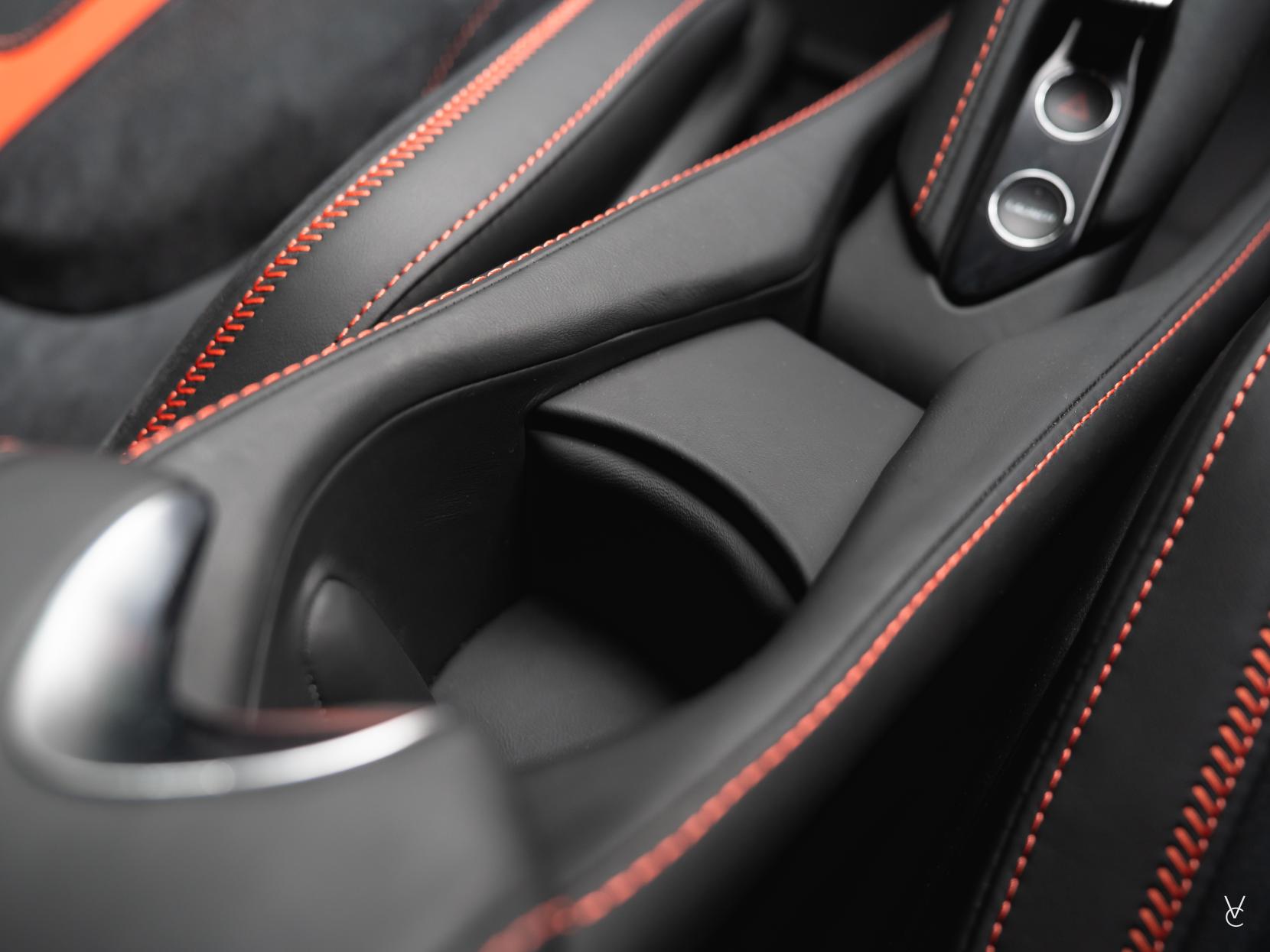 McLaren 720S 4.0T V8 Coupe 2dr Petrol SSG Euro 6 (s/s) (720 ps)