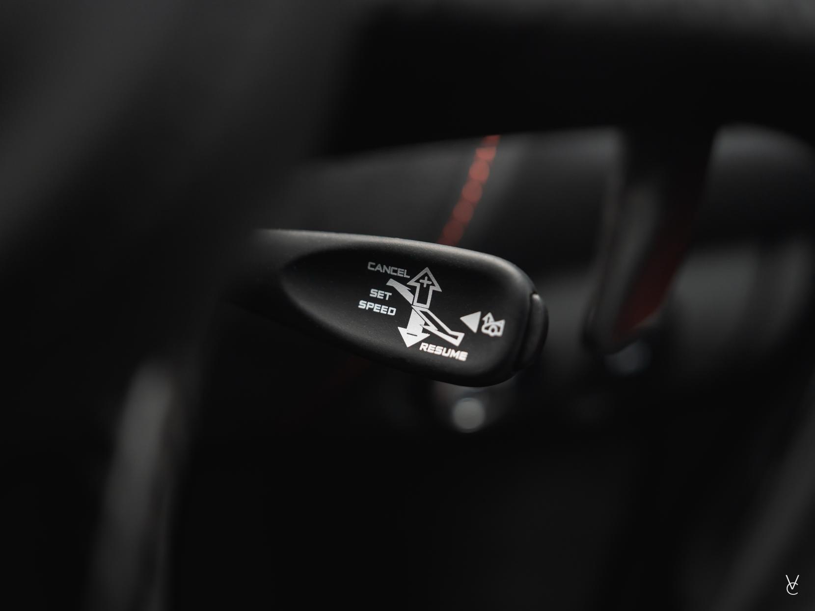 McLaren 720S 4.0T V8 Coupe 2dr Petrol SSG Euro 6 (s/s) (720 ps)