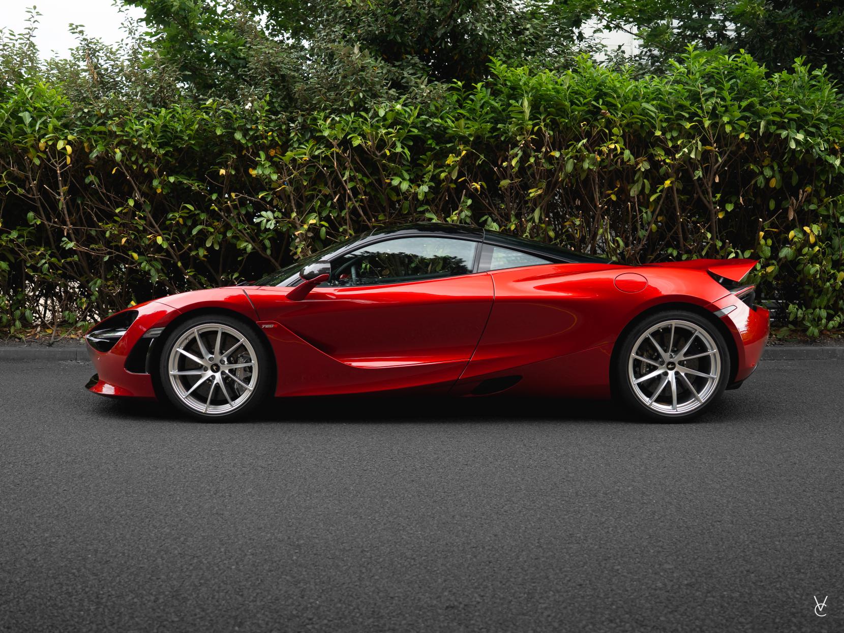 McLaren 720S 4.0T V8 Coupe 2dr Petrol SSG Euro 6 (s/s) (720 ps)