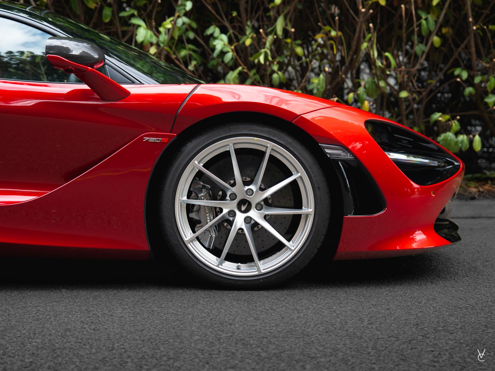 McLaren 720S 4.0T V8 Coupe 2dr Petrol SSG Euro 6 (s/s) (720 ps)