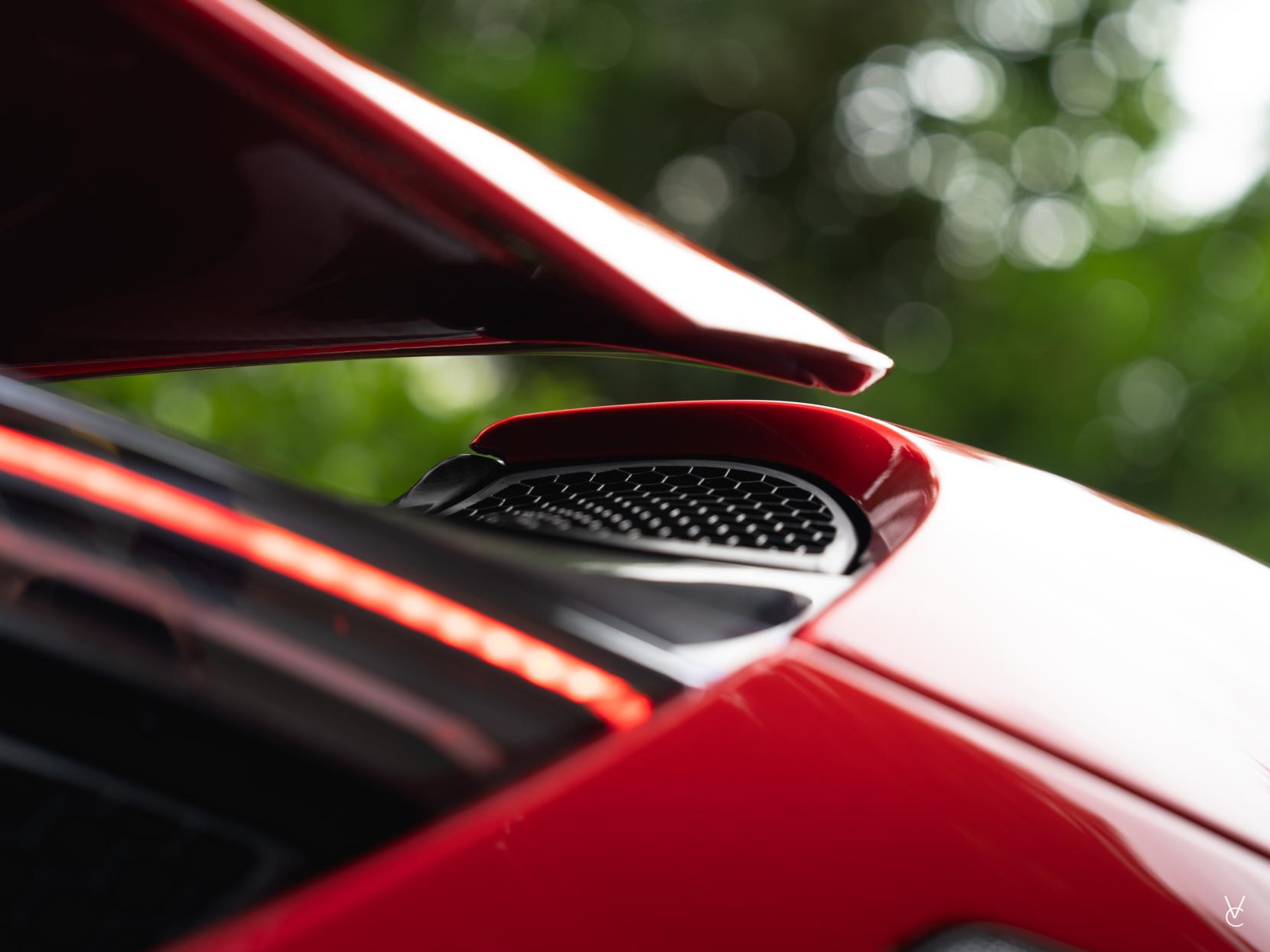 McLaren 720S 4.0T V8 Coupe 2dr Petrol SSG Euro 6 (s/s) (720 ps)