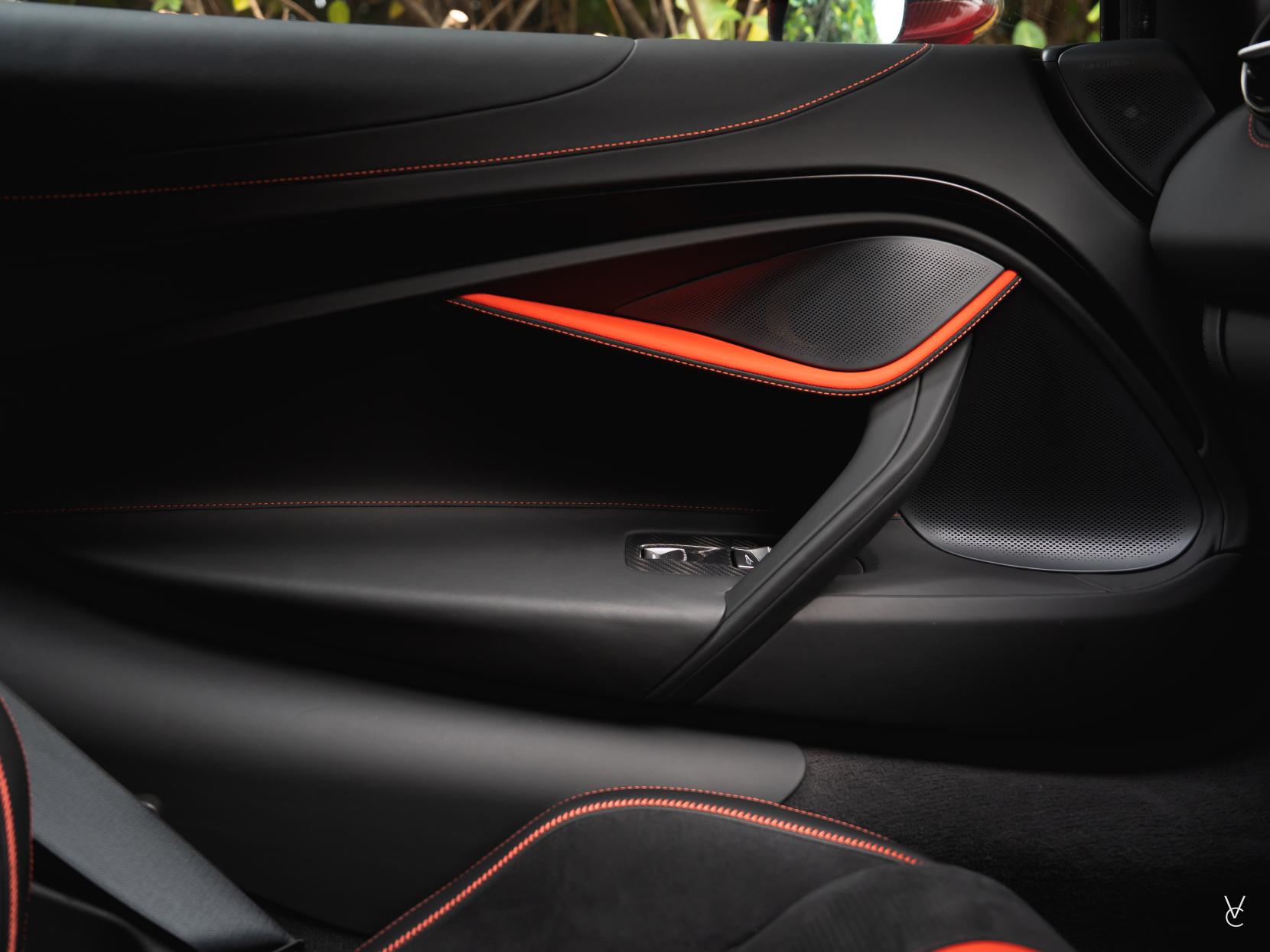 McLaren 720S 4.0T V8 Coupe 2dr Petrol SSG Euro 6 (s/s) (720 ps)